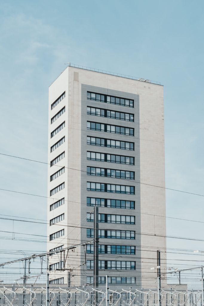 Social Housing and Technology